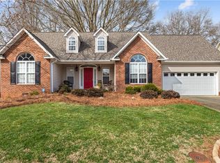 135 Millers Crossing Ct, Winston Salem, NC 27103