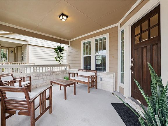 2nd image of 881 Heritage Springs Trl