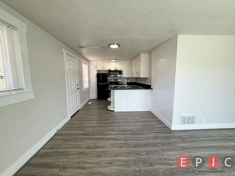 2544 S 200 E — Photo 9