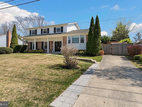 4th image of 11605 Greenlane Dr
