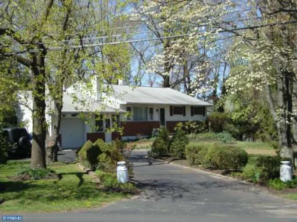 422 Privet Rd, Horsham, PA 19044