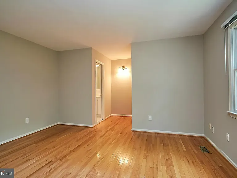 1513 Gingerwood Ct — Photo 16
