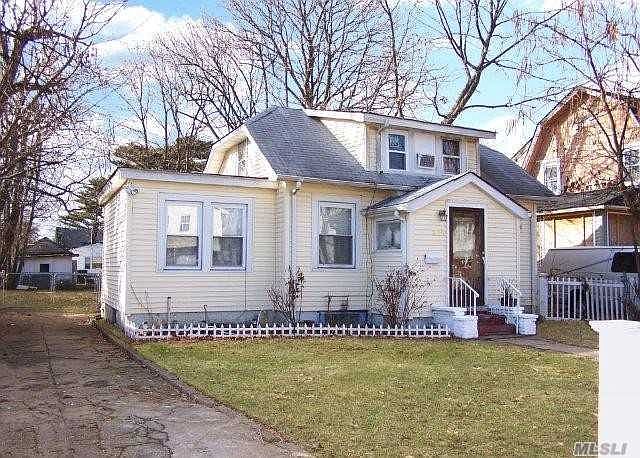 1st image of 219 N Columbus Ave