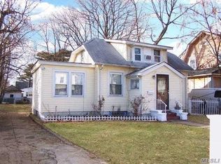 219 N Columbus Ave, Roosevelt, NY 11575