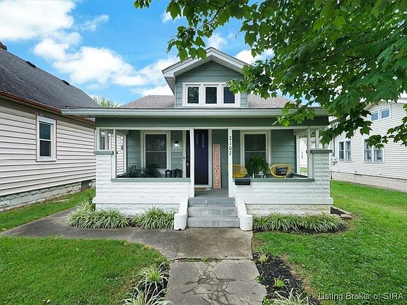 2nd image of 2107 Willard Avenue