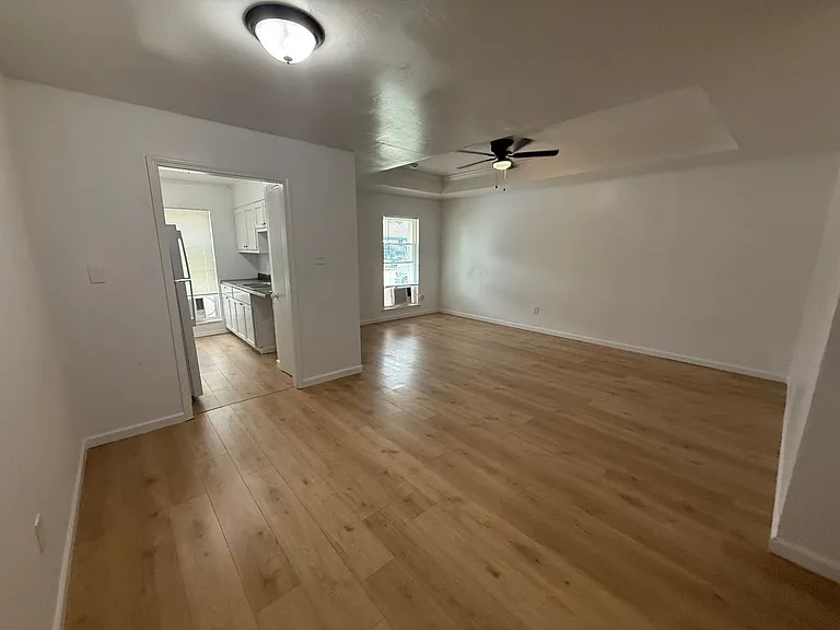 2041-2043 Helm Dr — Photo 10
