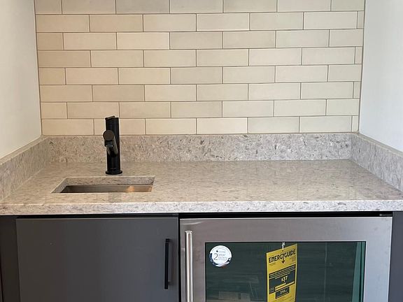 2nd image of 2038 Edison Park Ln Unit 67