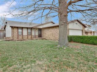 10322 W Carr St, Wichita, KS 67209