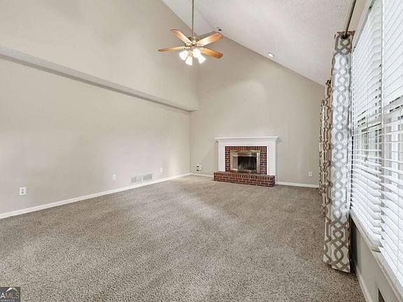 4th image of 782 Rockfount Way