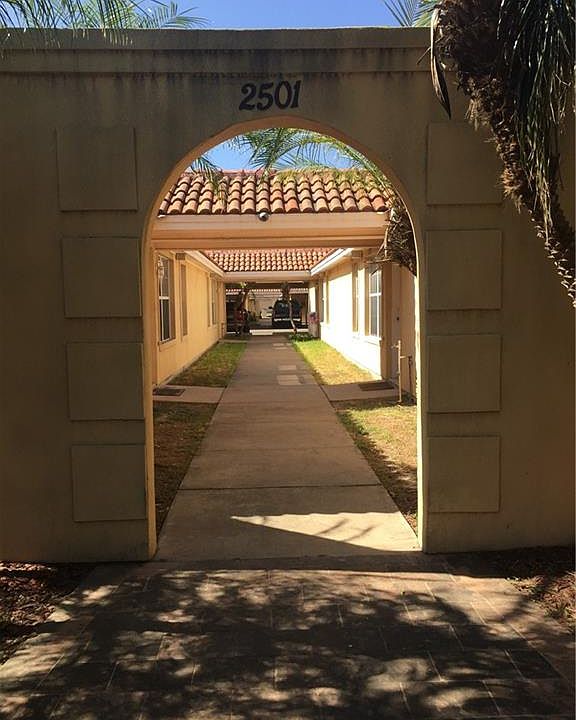 1st image of 2501 Shasta Ave APT 4