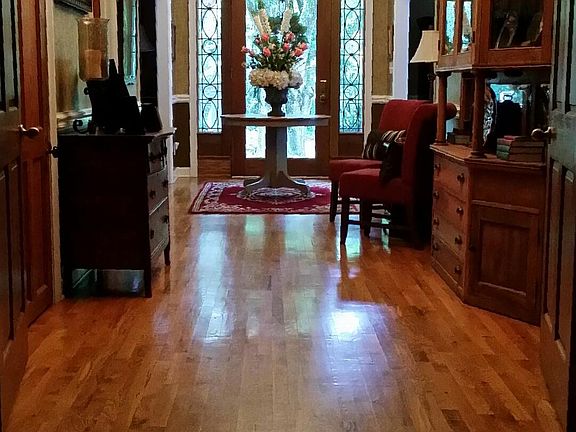 Long, Wide Entry Hall Way