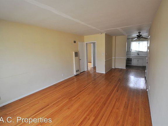 3rd image of 825 S Orange Grove Ave APT C
