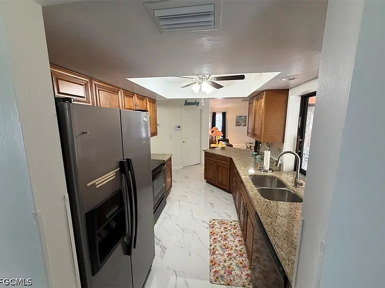 4509 SW 1st Pl — Photo 8