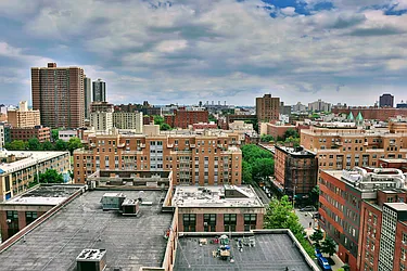 Rented by R New York