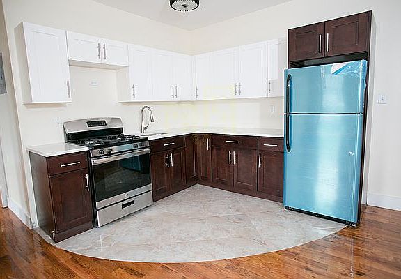3rd image of 202 Clarkson Ave #6