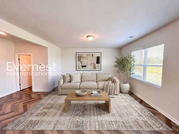3rd image of 513 Samuel Lee Ln