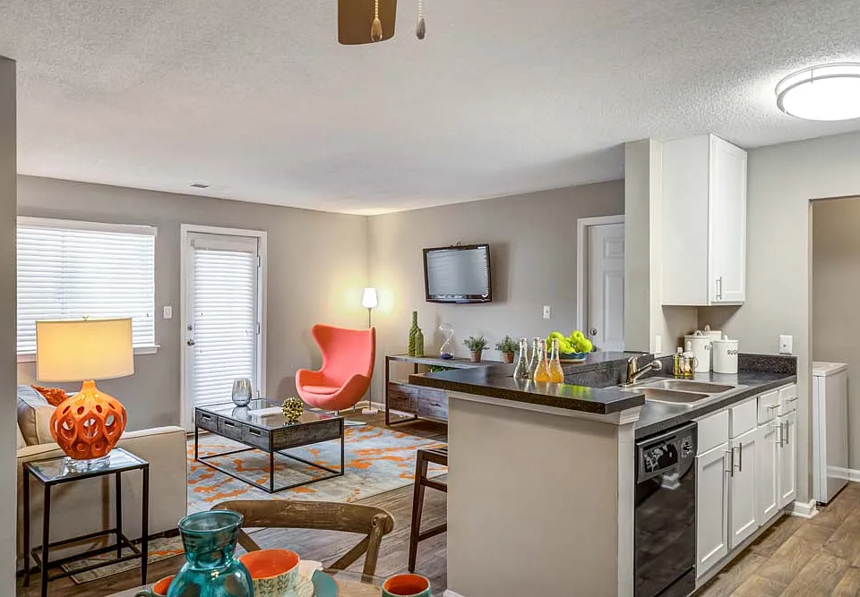 Building Photo 3