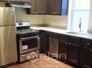 1544 W Wabansia Ave APT 02F, Chicago, IL 60642