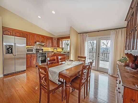 5th image of 3279 Fawnway Dr