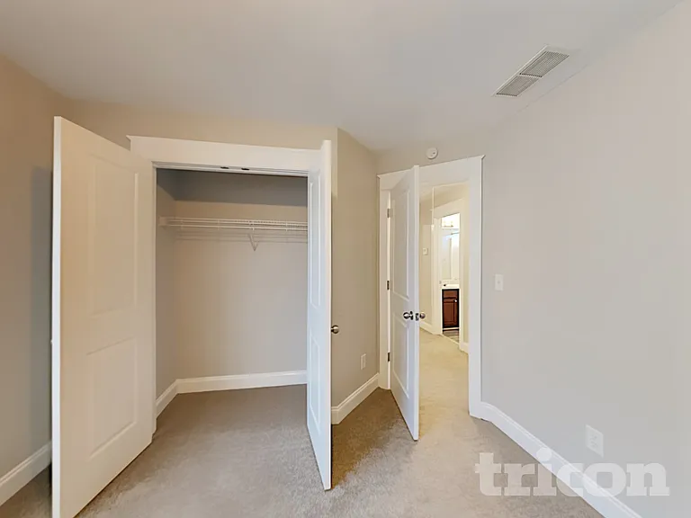 2435 Center Pointe Cir SW — Photo 18