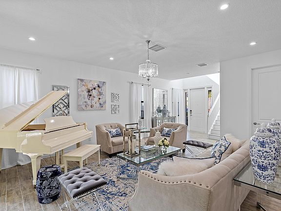 5th image of 6215 Oceanaire Way