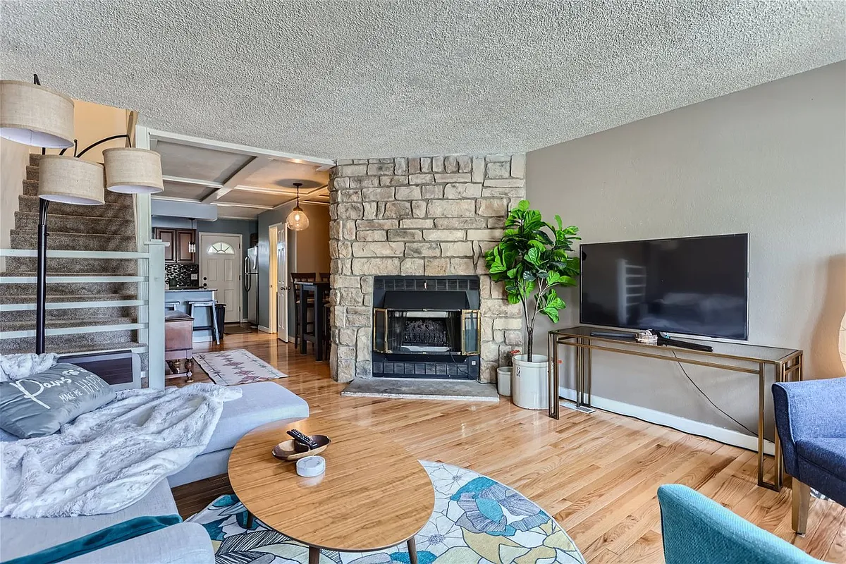Building Photo - 1811 S Quebec Way #34