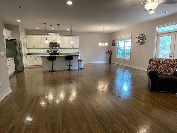 2nd image of 501 Hudders Creek Way