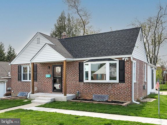 3rd image of 23 Pleasant Rd