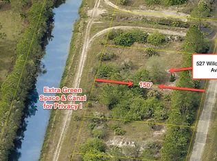 527 Willowbrook Dr, Lehigh Acres, FL 33972