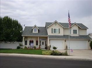 3522 Ryan Ave, Clovis, CA 93611