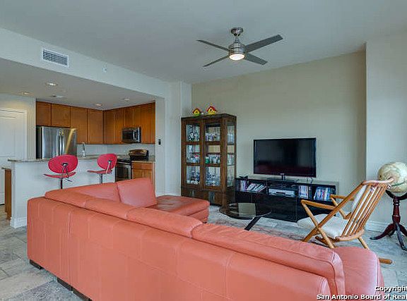 4th image of 215 N Center APT 905