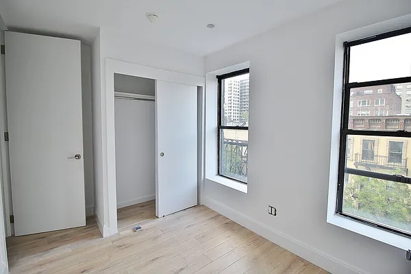 Rented by Julianna Realty Corp | media 51