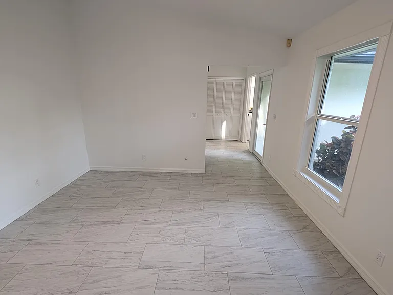 9618 150th Ct N — Photo 10