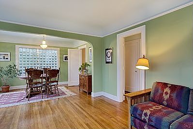 Arches between living and dining rooms