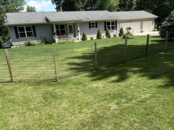 6670 Tower Lake Rd NE, Belding, MI 48809