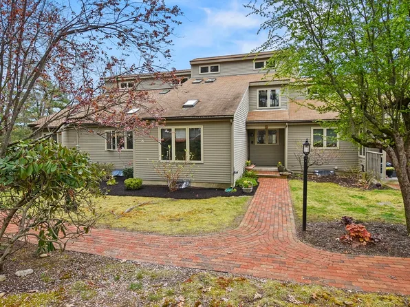87 Parkhurst Dr Unit 87, Westford, MA 01886