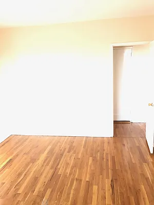 Rented by Giaps Realty Group LLC | media 2