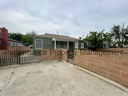 2520 Loma Linda Dr Photo 1