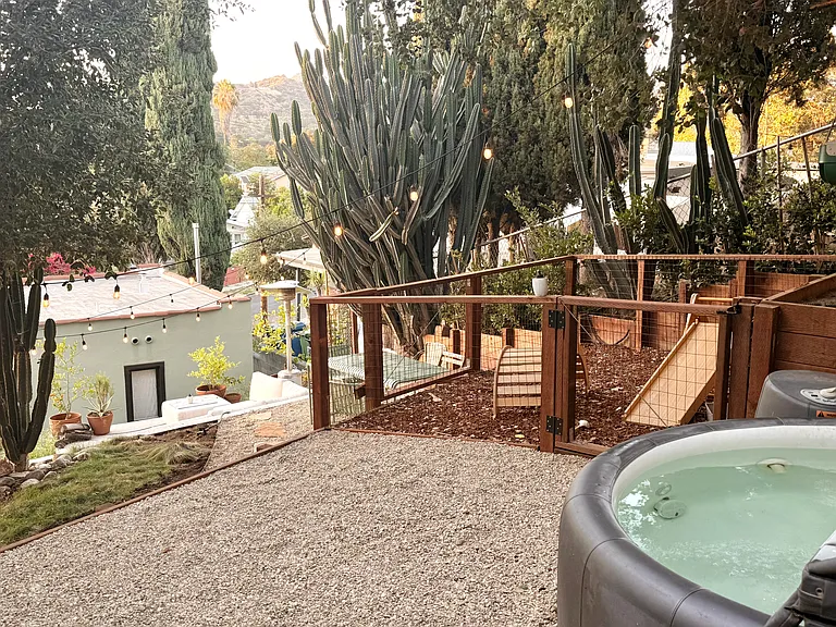 2020 Norwalk Ave — Photo 3