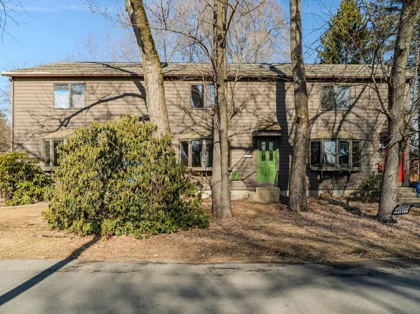 12 Henry St Unit 12, Northampton, MA 01060