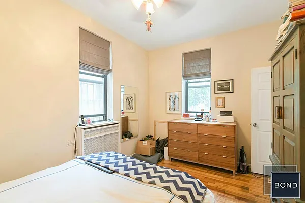 Rented by Bond New York | media 22