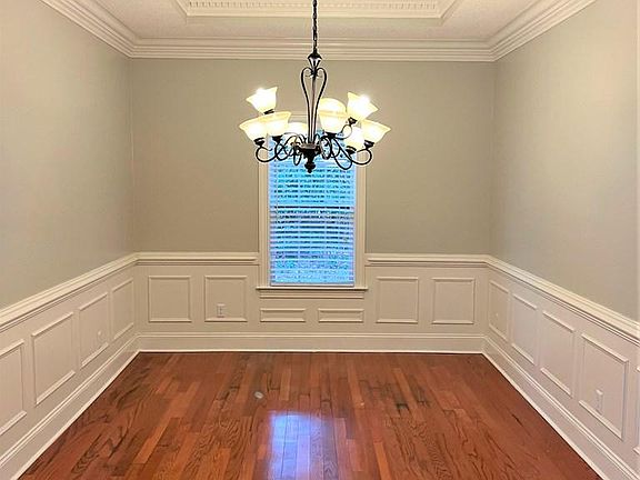 4th image of 3770 Old Vine Way