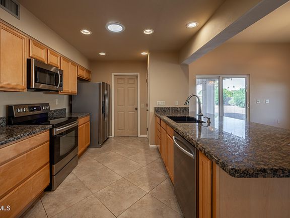 5th image of 9528 W INDIAN HILLS Drive