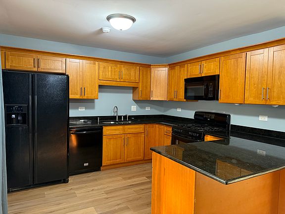 2nd image of 609 S 13th Ave