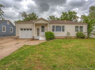 407 N Cedar St, Owasso, OK 74055
