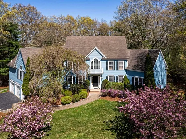 14 Pendulum Pass, Hopkinton, MA 01748