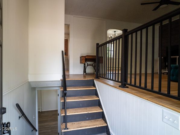 302 Walnut St, Selinsgrove, PA 17870