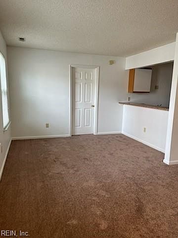 2nd image of 206 Quarter Trl APT A