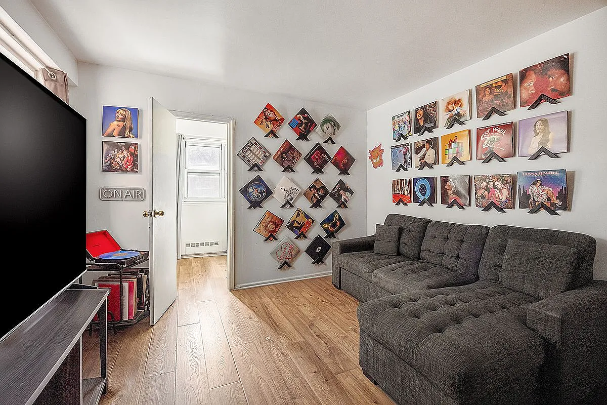 175 Willoughby St APT 4F photo 1