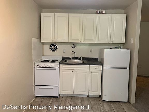 3rd image of 720 McDonald St APT A